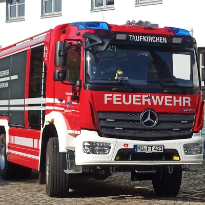 HLF 10 (Hilfeleistungslöschfahrzeug)